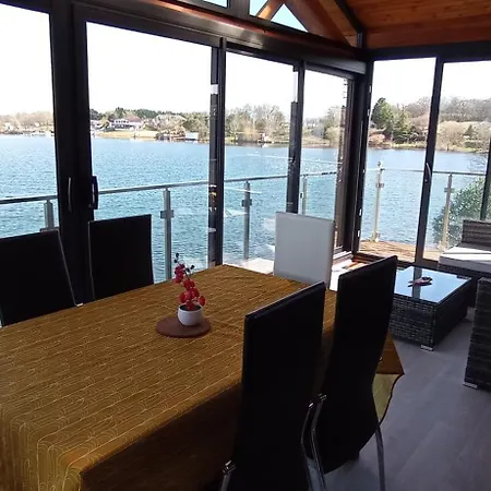 Chalet Sur Le Lac